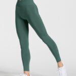 Clothing TEVEO Timeless Scrunch Leggings Dark green Women 2HL08D88